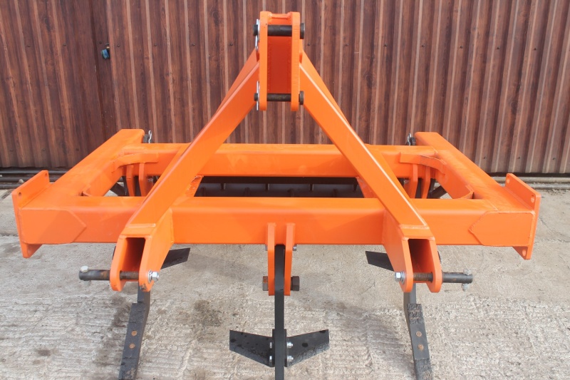 Плуг чизельный ПЧН-1,6 с зубчатым катком купить в Брянске – «БДН-АгроКубань», 5