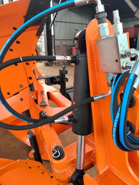 Плуг навесной оборотный 3/35 купить в Брянске – «БДН-АгроКубань», 3