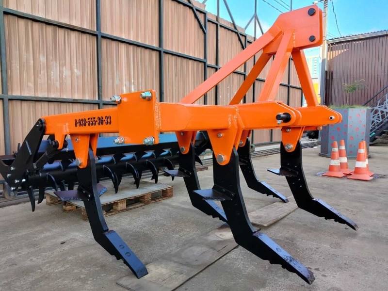 Плуг чизельный навесной ПЧН-2,1Н с зубчатым катком купить в Брянске – «БДН-АгроКубань», 2