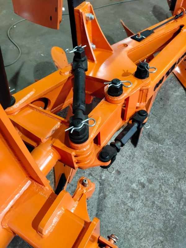 Плуг навесной оборотный 3/35+1 купить в Брянске – «БДН-АгроКубань», 5