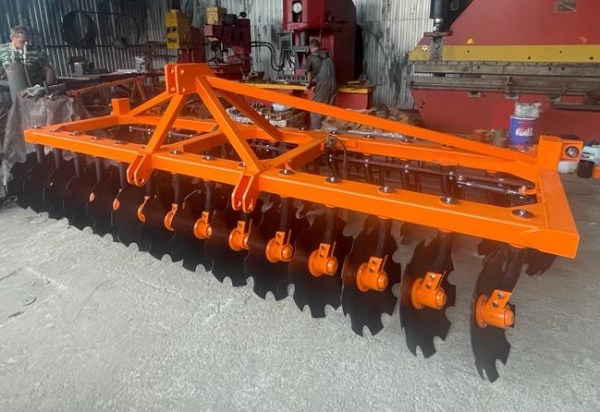 Борона дисковая навесная БДН 4х2Н, 26 рабочих органов купить в Брянске – «БДН-АгроКубань», 3