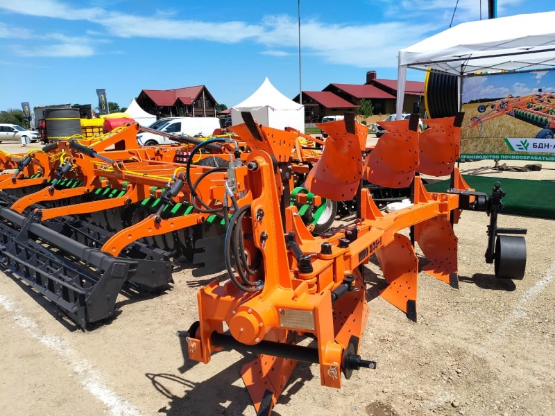 Плуг навесной оборотный 3/35+1 купить в Брянске – «БДН-АгроКубань», 6