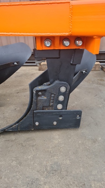 Плуг отвальный ПЛН 3-35 (3 корпуса) купить в Брянске – «БДН-АгроКубань», 3