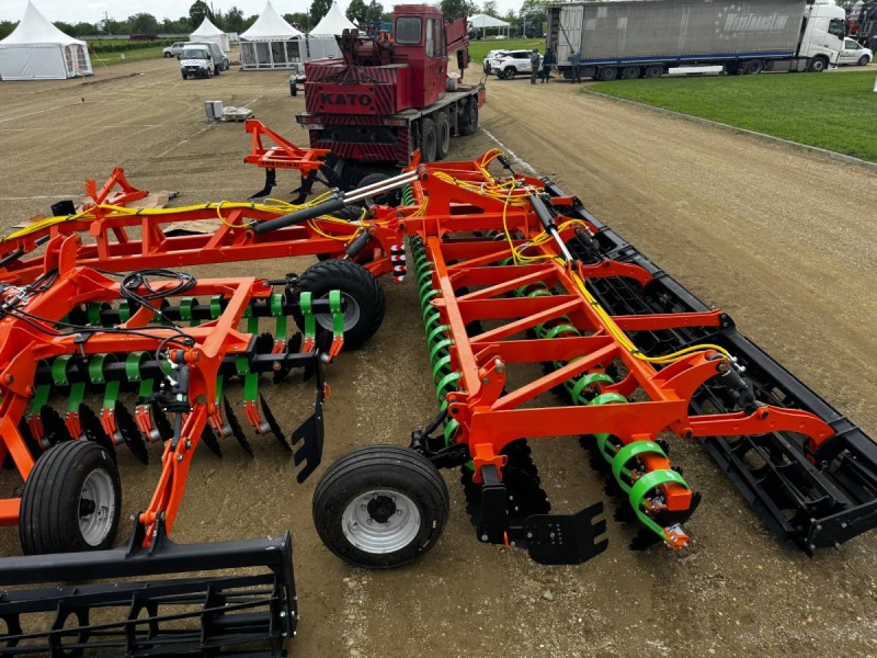 Лущильник мульчировщик дисковый прицепной «АВРОРА» ЛД-8Л (евро-складывание) ЛАФЕТ купить в Брянске – «БДН-АгроКубань», 3