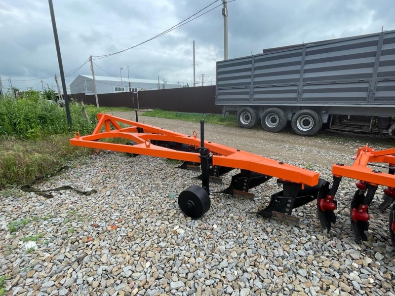 Плуг отвальный ПЛН 7-35 (7 корпусов) купить в Брянске – «БДН-АгроКубань», 2