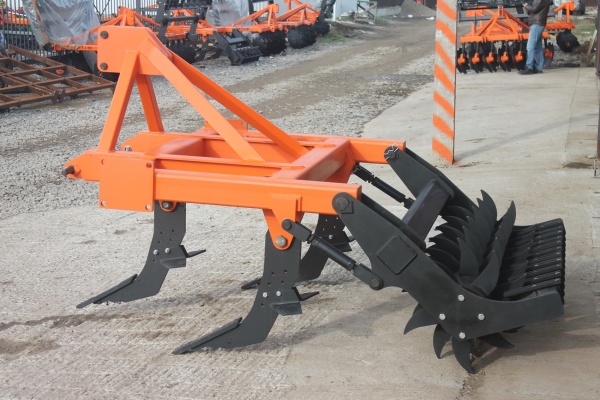 Плуг чизельный ПЧН-1,6 с зубчатым катком купить в Брянске – «БДН-АгроКубань», 4